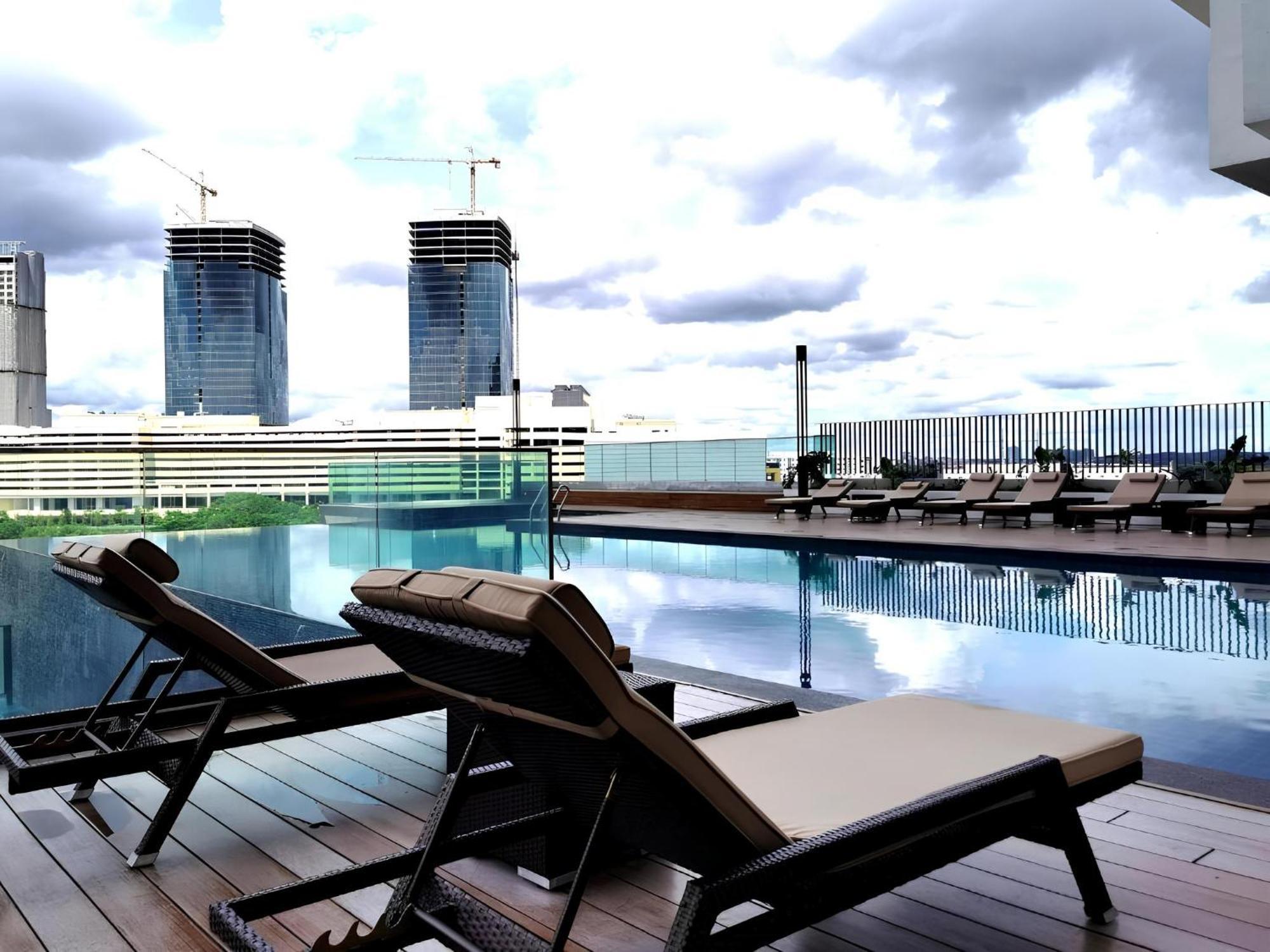 Mid Valley Megamall View Southkey Mosaic 3br 2free By Natol Apartemen *