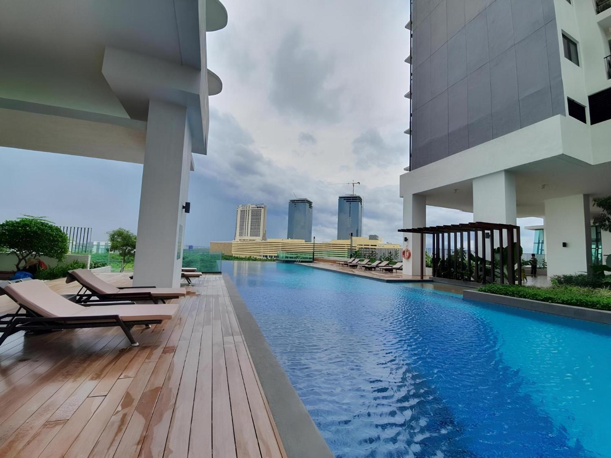 Mid Valley Megamall View Southkey Mosaic 3br 2free By Natol *