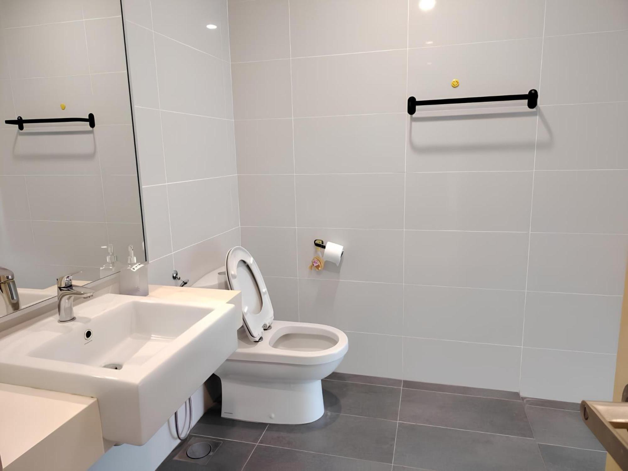Apartment Mid Valley Megamall View Southkey Mosaic 3br 2free By Natol *